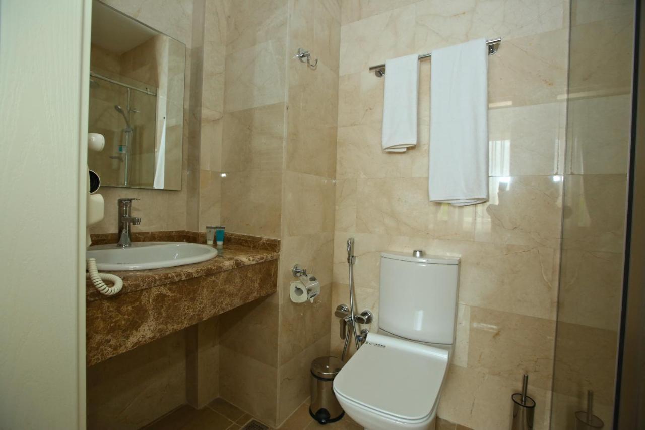 Miraj Hotel Baku Exterior photo